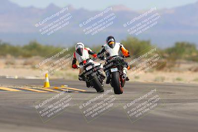 media/Sep-25-2023-Moto Forza (Mon) [[81ffa65e0a]]/B-C Group/Session 3 (Turn 16)/